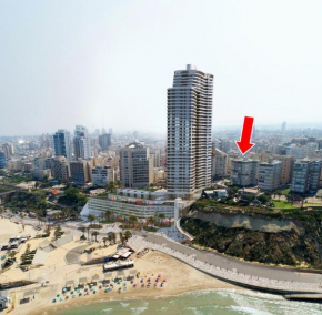 Central Netanya Seaside Apartment